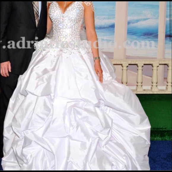 Wedding dress with receipt attached - Picture 4 of 8